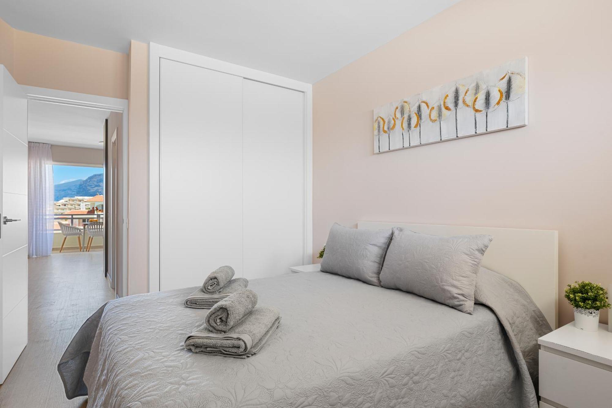 Appartement Arenas Negras Playa La Arena, Newly Renovated à Puerto de Santiago  Extérieur photo